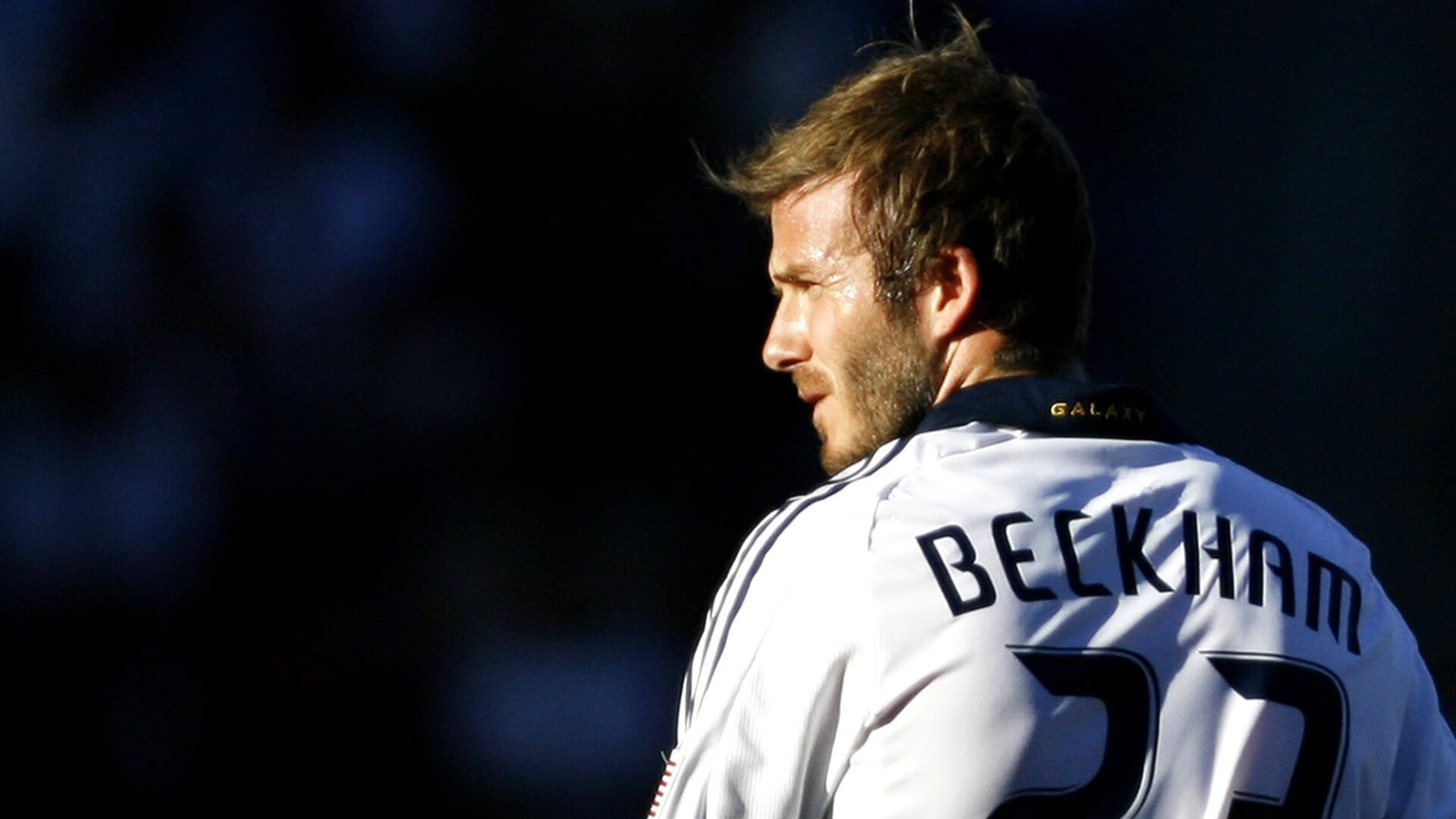 赛道与球场，当F1争冠之夜遇见伦纳德的死亡缠绕