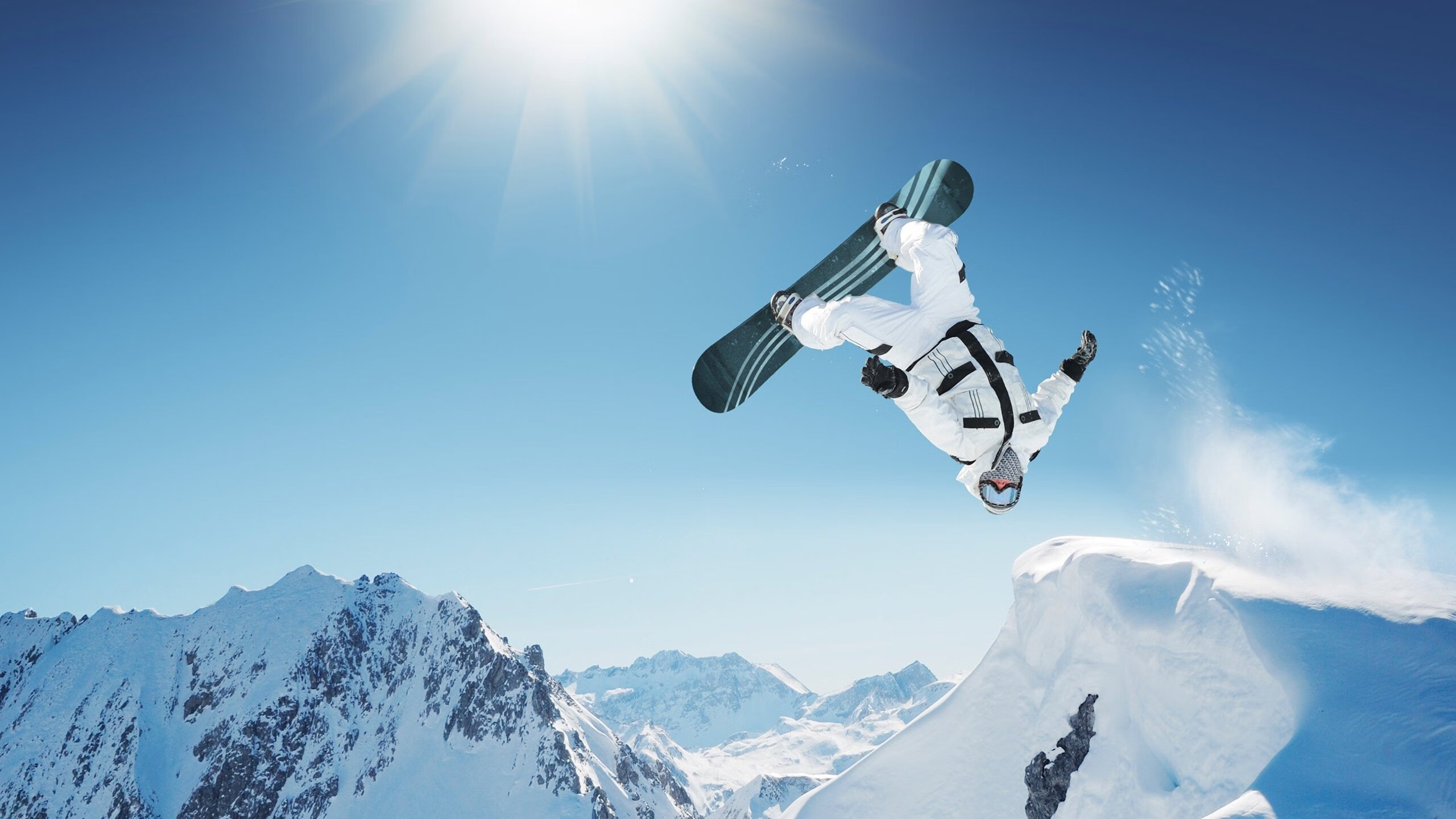 冰与火的对决,加纳封锁冰岛—年度焦点之战的战术博弈