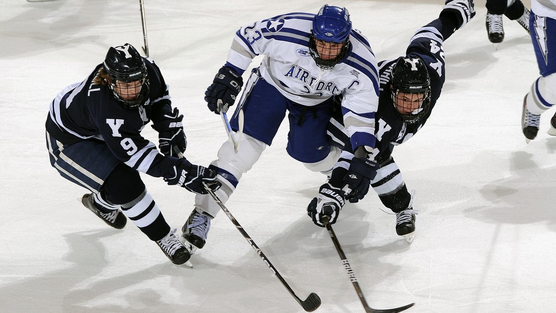 詹姆斯存在感拉满，一场个人表演如何引领湖人完胜活塞